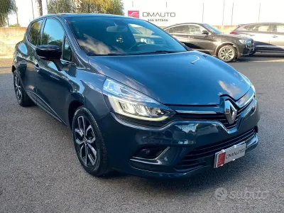 Usata Renault Clio IV Intens 90 CV (66 kW) 2019 Grigio Berlina