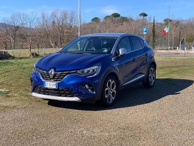 Usata Renault Captur Intens 159 CV (116 kW) 2020 Blu/azzurro SUV