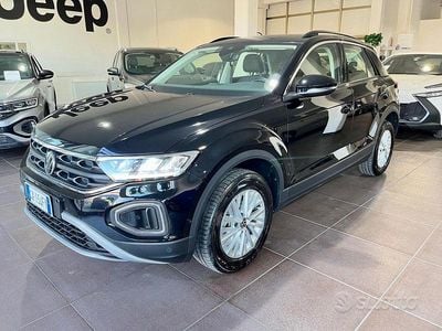Usata VW T-Roc Edition 116 CV (85 kW) 2024 Grigio SUV