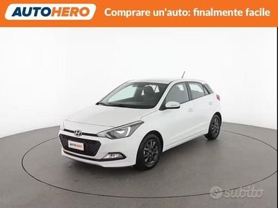 Usata Hyundai i20 Blackline 84 CV (61 kW) 2017 Bianco Berlina