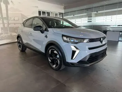Nuova Renault Captur Techno 122 CV (89 kW) 2026 Grigio SUV