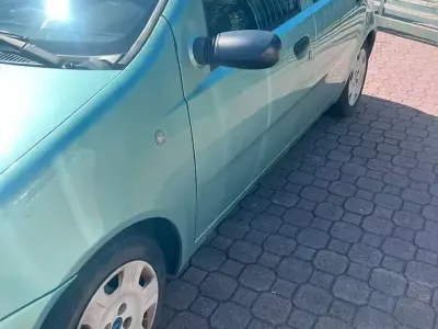 Usata Fiat Punto 60 CV (44 kW) 2002 Verde Utilitaria