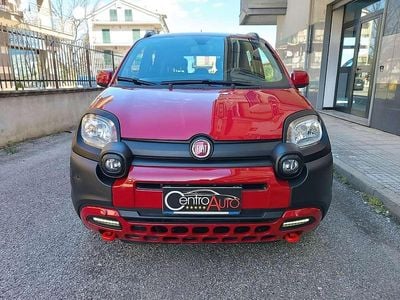 Begagnad Fiat Panda Cross Cross 69 HK (50 kW) 2024 Röd Halvkombi