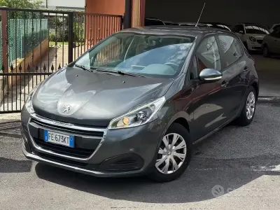 Begagnad Peugeot 208 Allure 82 HK (60 kW) 2016 Grå Halvkombi