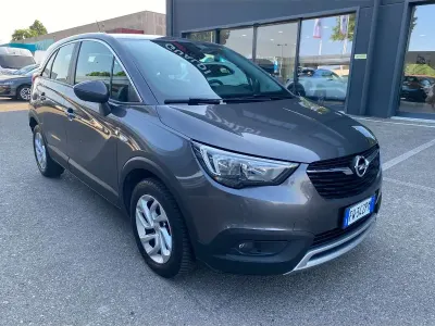 Usata Opel Crossland X Ultimate 120 CV (88 kW) 2019 Argento SUV
