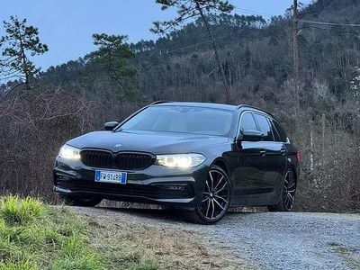 Usata BMW 520 Luxury Line 190 CV (139 kW) 2019 Grigio Station wagon