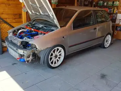 Usata Fiat Punto 133 CV (97 kW) 1994 Berlina