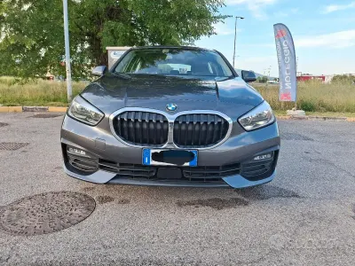 Gebraucht BMW 118 Advantage 150 PS (110 kW) 2019 Grau Kleinwagen