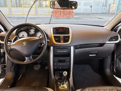 Usata Peugeot 207 88 CV (64 kW) 2009 Berlina