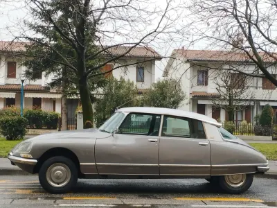 Usata Citroën DS 115 CV (84 kW) 1973 Grigio