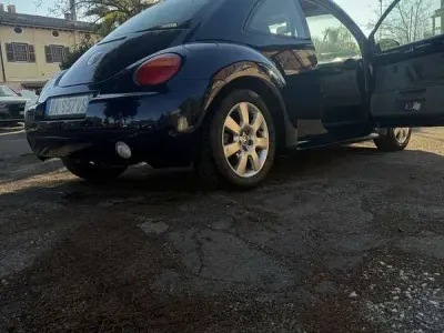 Usata VW New Beetle 105 CV (77 kW) 2006 Utilitaria