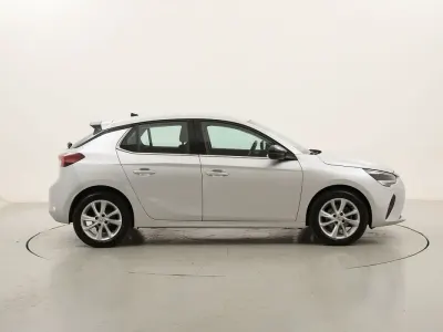 Usata Opel Corsa Elegance 75 CV (55 kW) 2023 Argentoargento Utilitaria