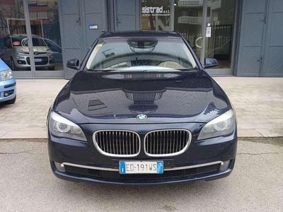 Usata BMW 740 306 CV (225 kW) 2010 Blu/azzurro Berlina