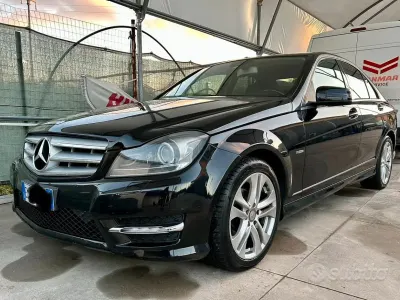 Usata Mercedes C200 136 CV (100 kW) 2013 Nero Berlina