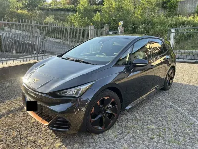 Usata Cupra Born e-Boost 169 kW (231 CV) 2023 Grigio Utilitaria