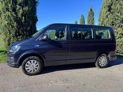 Usata VW Caravelle 150 CV (110 kW) 2017 Blu Monovolume