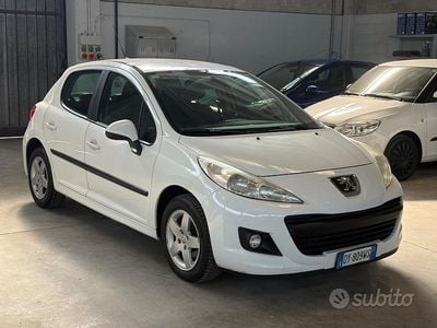 Usata Peugeot 207 Sport 75 CV (55 kW) 2009 Bianco Berlina