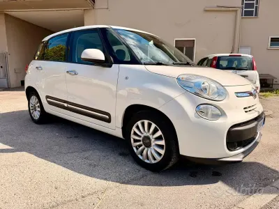 Usata Fiat 500L Lounge 85 CV (62 kW) 2015 Bianco Monovolume