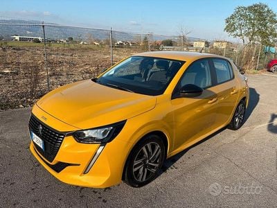 Usata Peugeot 208 Active 75 CV (55 kW) 2023 Giallo Utilitaria