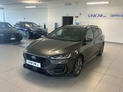 Usata Ford Focus ST-Line X 125 CV (91 kW) 2022 Magnetic grey (metallizzato) Station wagon