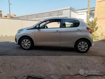 Usata Peugeot 108 GT-line 72 CV (52 kW) 2018 Grigio Berlina