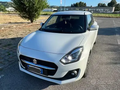 Usata Suzuki Swift 83 CV (61 kW) 2020 Bianco Utilitaria