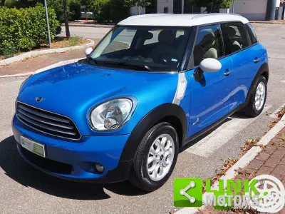 Usata Mini Cooper D 111 CV (81 kW) 2012 Blu Utilitaria