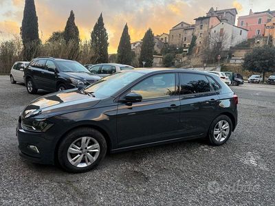 Usata VW Polo Highline 95 CV (69 kW) 2018 Grigio Utilitaria