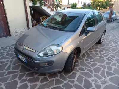 Usata Fiat Punto Evo 65 CV (47 kW) 2010 Grigio Utilitaria