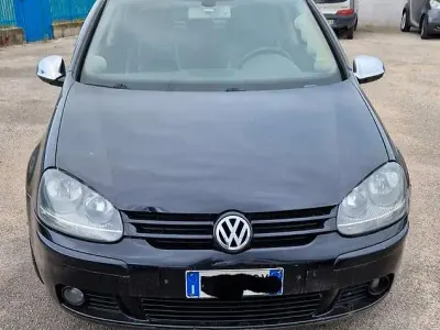 Usata VW Golf IV 105 CV (77 kW) 2004 Nero Station wagon