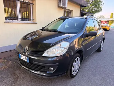 Usata Renault Clio GrandTour 75 CV (55 kW) 2009 Grigio Station wagon