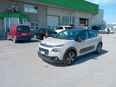 Usata Citroën C3 Shine 110 CV (80 kW) 2017 Beige Berlina