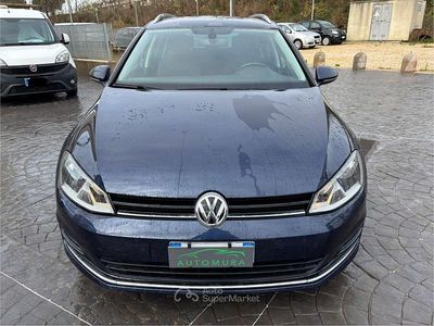 Usata VW Golf VII Highline 110 CV (80 kW) 2014 Blu Station wagon