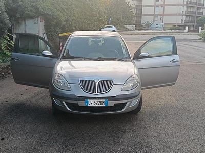 Usata Lancia Ypsilon 69 CV (50 kW) 2005 Grigio Utilitaria