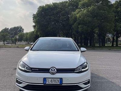 Usata VW Golf VII Highline 110 CV (80 kW) 2017 Berlina