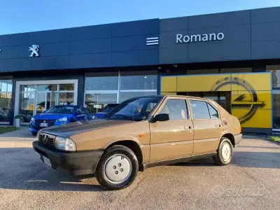 Usata Alfa Romeo 33 86 CV (63 kW) 1985 Beige Berlina