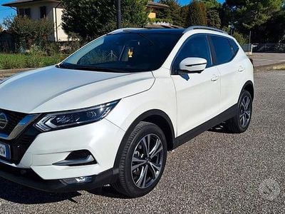 Usata Nissan Qashqai N-Connecta 116 CV (85 kW) 2019 Bianco SUV