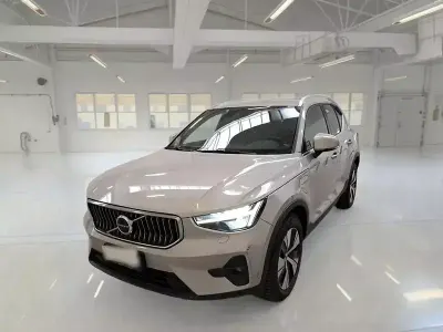 Usata Volvo XC40 Core 129 CV (94 kW) 2022 SUV