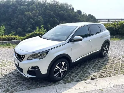 Usata Peugeot 3008 Allure 131 CV (96 kW) 2020 Bianco SUV