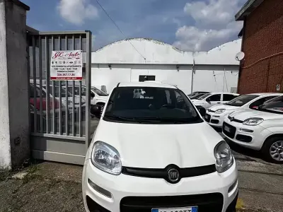 Usata Fiat Panda Lounge 70 CV (51 kW) 2020 Bianco Utilitaria