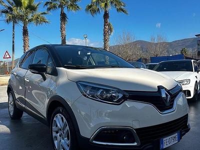 Usata Renault Captur Intens 120 CV (88 kW) 2016 Beige SUV