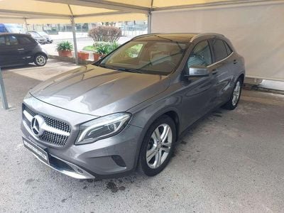 Usata Mercedes GLA180 Business 109 CV (80 kW) 2016 Grigio SUV