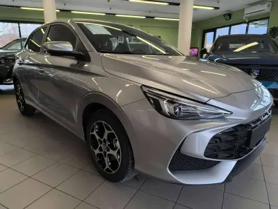 Nuova MG MG3 Luxury 102 CV (75 kW) 2026 Grigio Utilitaria
