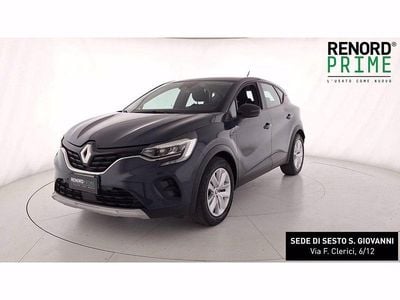 Begagnad Renault Captur Equilibre 143 HK (105 kW) 2022 Blå SUV