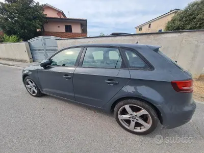 Usata Audi A3 Sport 116 CV (85 kW) 2018 Grigio Berlina