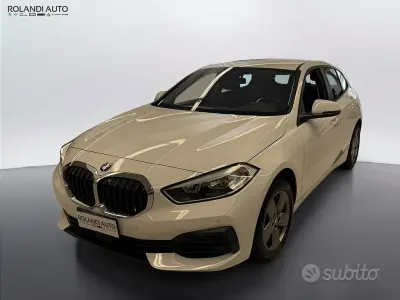Usata BMW 116 Advantage 116 CV (85 kW) 2022 Bianco Utilitaria