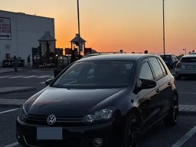 Usata VW Golf VI 105 CV (77 kW) 2011 Nero Utilitaria