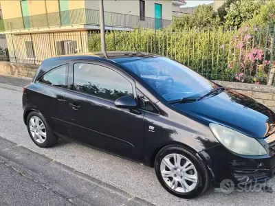 Usata Opel Corsa 80 CV (58 kW) 2008 Nero Utilitaria