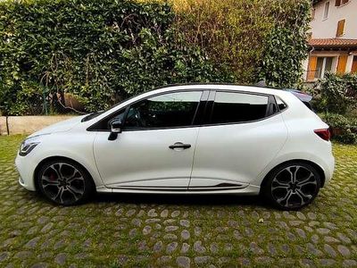 Usata Renault Clio IV Trophy 220 CV (161 kW) 2016 Berlina