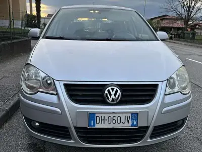 Usata VW Polo Comfortline 69 CV (50 kW) 2007 Grigio Utilitaria